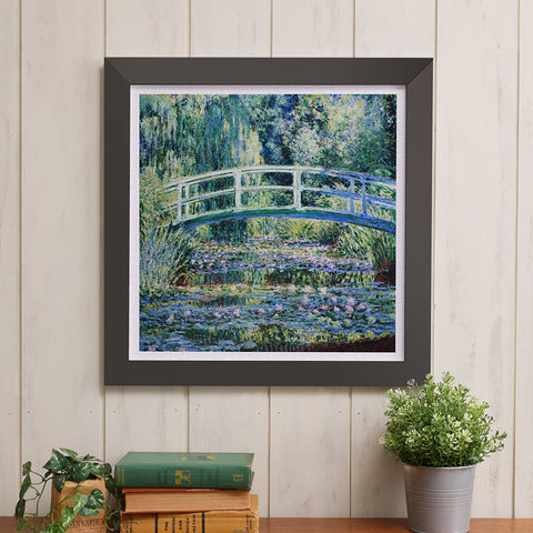 Pintoo H4138 Water Lilies and Japanese Bridge - 900 Piece Jigsaw Puzzle by Claude Monet